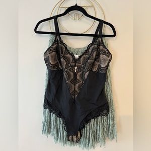 Women’s XL bodysuit